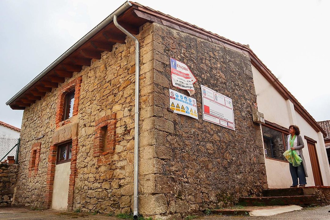 El Ayuntamiento de Comillas finaliza las obras de rehabilitación del tele club de Trasvía