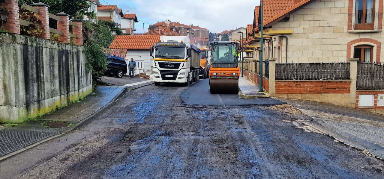 Trabajos de pavimentación realizados por el Ayuntamiento de Suances en el barrio de La Cuba de Abajo