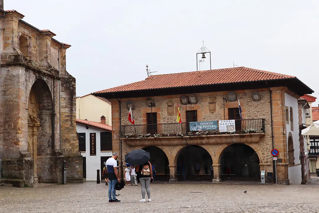 Ayuntamiento antiguo Comillas septiembre 2021