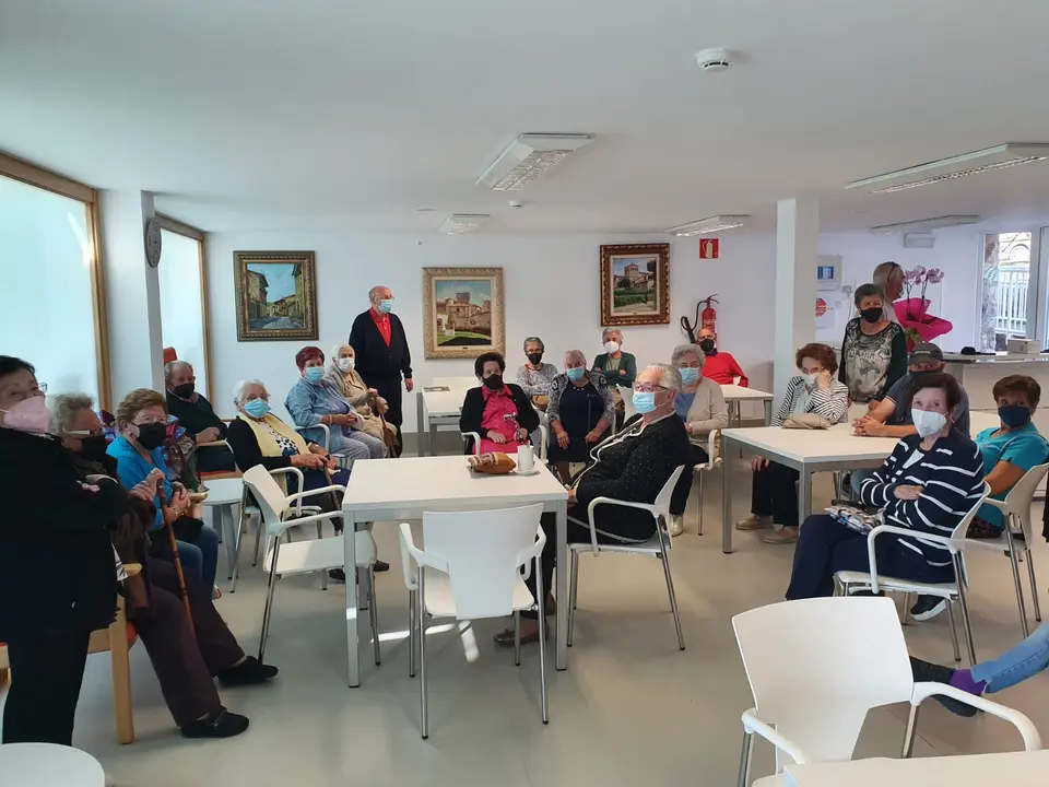 REAPERTURA CENTRO TERCERA EDAD