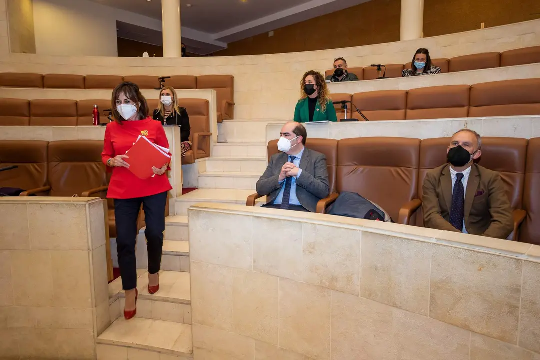 11:00 horas. Parlamento de Cantabria
La consejera de Empleo y Pol&iacute;ticas Sociales, Ana Bel&eacute;n &Aacute;lvarez, comparece, a petici&oacute;n propia, ante la Comisi&oacute;n de Empleo del Parlamento para dar cuenta del I Plan de Empleo Joven de Cantabria.
