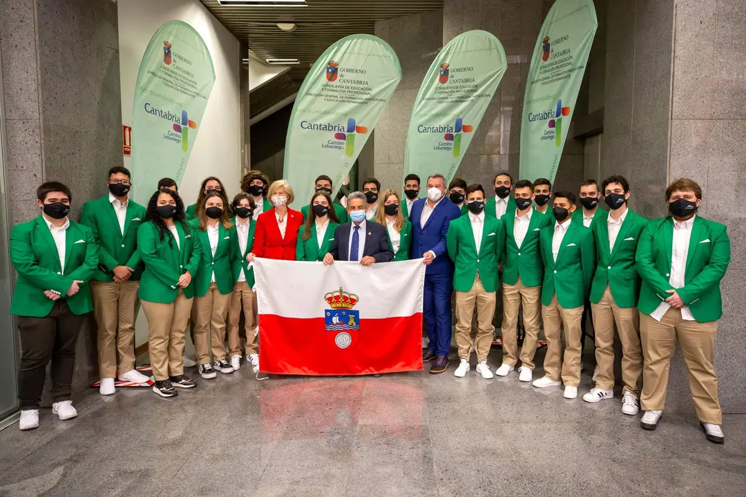 11:15 horas. Consejería de Educación y Formación Profesional. Calle Vargas, 53. Santander
El presidente de Cantabria, Miguel Ángel Revilla, y la consejera de Educación y Formación Profesional, Marina Lombó, mantienen un encuentro con los alumnos que participarán en los campeonatos nacionales de Formación Profesional Spainskills 2022. 
16 MARZO 2022 © Miguel De la Parra