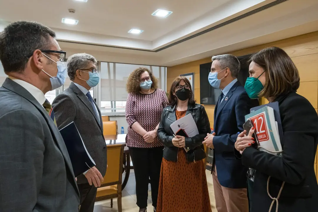 16:30.- Gobierno de Cantabria (6ª planta sala consejo gobierno). El vicepresidente y consejero de Universidades, Igualdad, Cultura y Deporte, Pablo Zuloaga, se reúne con el decano del Colegio de Abogados de Cantabria. 16 de marzo de 2022 © Raúl Lucio