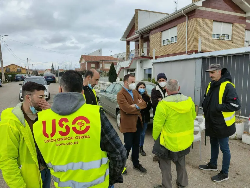 Encuentro IU-trabajadores en huelga