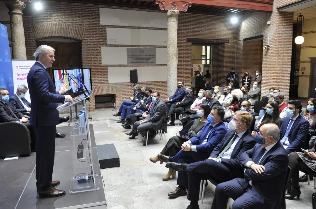 ALCALDESA EN REUNIÓN FEMP Programa de Rehabilitación Residencial y Vivienda Social 1