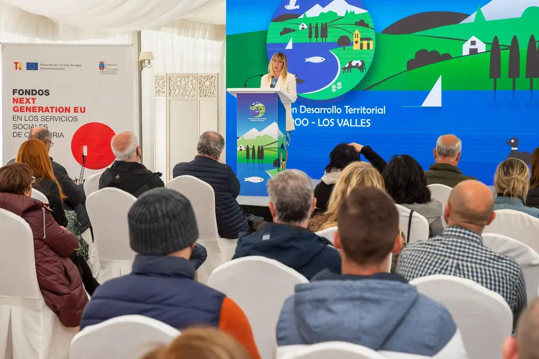 12:00 horas. Casón de la Marquesa, Arenas de Iguña
La consejera de Empleo y Políticas Sociales, Eugenia Gómez de Diego, presenta el programa de Prevención del Aislamiento Social y de la Soledad no Deseada en Campoo-Los Valles. 22 ABRIL 2022 © Miguel De la Parra