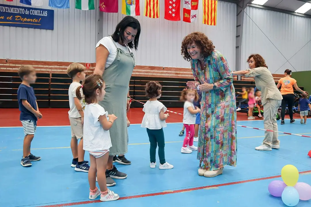 Comillas abre el plazo para solicitar las ayudas destinadas a sufragar los gastos del material escolar