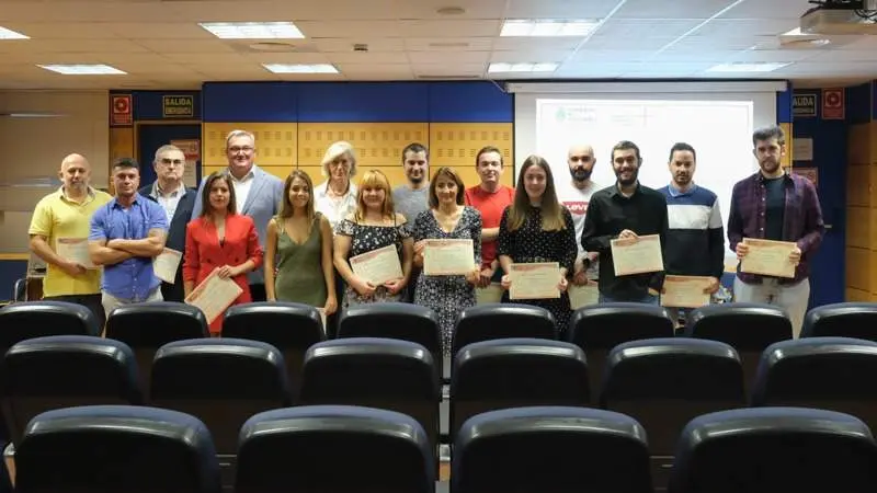 10:00 horas. Consejería de Educación y Formación Profesional (3ª planta).La consejera de Educación y Formación Profesional, Marina Lombó, entrega los premios extraordinarios de FP al alumnado de Grado Superior. Posteriormente, a las 10:30 horas, la consejera hará entrega de los premios extraordinarios de FP al alumnado de Grado Medio. 28 de octubre de 2022 © Raúl Lucio