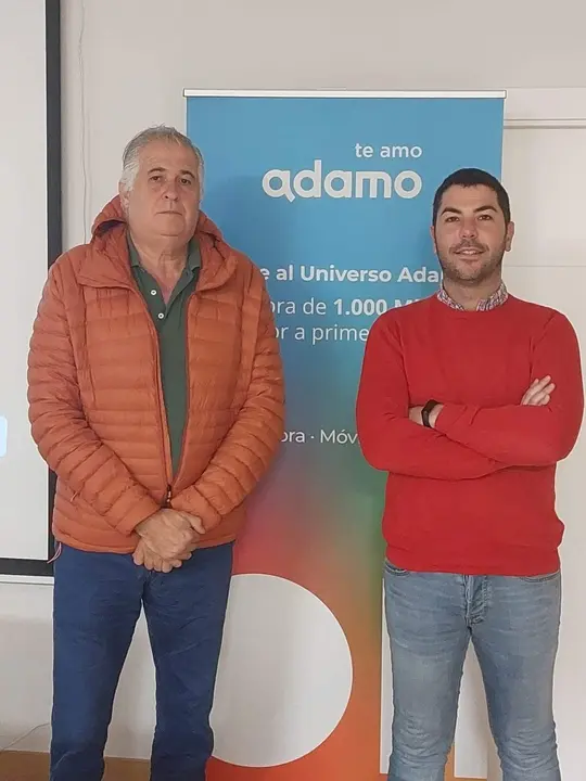 JOSÉ LUIS HERRERO, ALCALDE DE RIONANSA (IZDA)_ DAVID LLANO, ADAMO CANTABRIA II