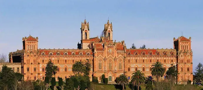 Fundación-Comillas-Sede-Fachada-principal