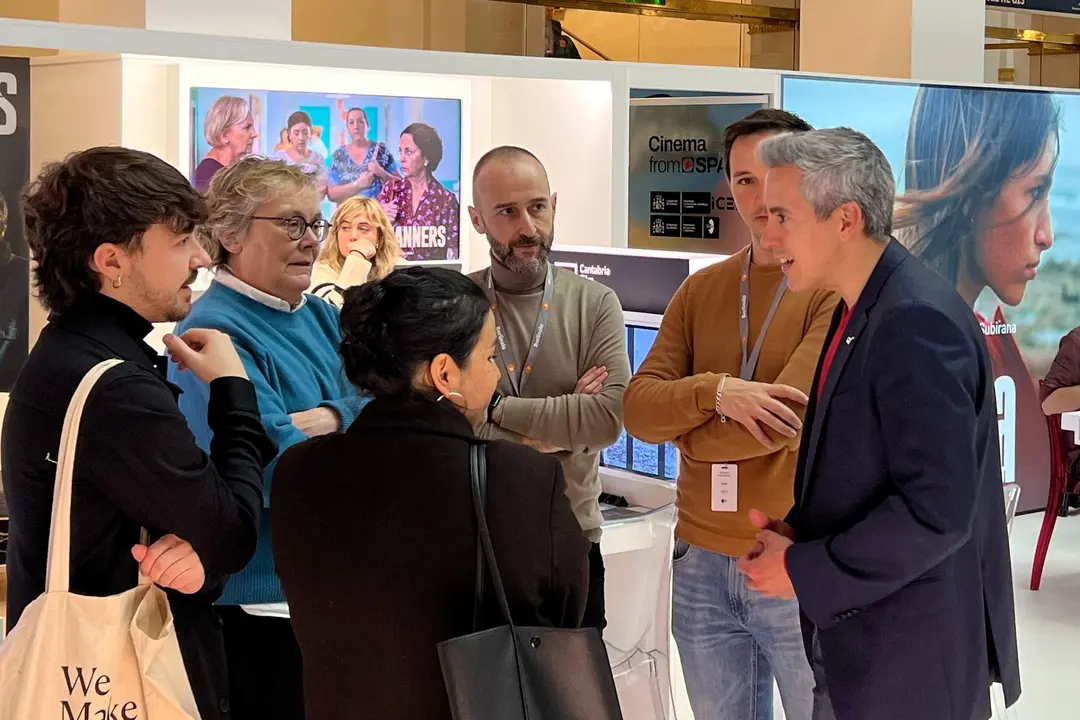 11:00 horas. Stand “Cinema from Spain” de la Berlinale, espacio de Cantabria Film Commission, Martin Gropius Bau (European Film Market). El vicepresidente y consejero de Universidades, Igualdad, Cultura y Deporte, Pablo Zuloaga, se reúne con participantes en las jornadas de Diálogos de Cine y Producción (DCP).