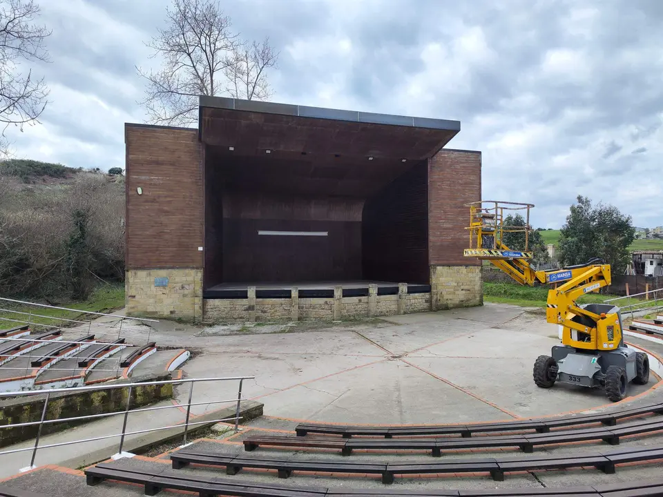 Aspecto actual del auditorio Bassens sobre el que se está realizando la actuación