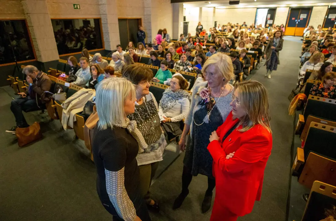 09:15 horas. Paraninfo de Las Llamas - UIMP. Avenida de los Castros, 42, Santander
La consejera de Educación y Formación Profesional, Marina Lombó, inaugura la Jornada para la Mejora de la Competencia en Comunicación Lingüística.
18 ABR 23