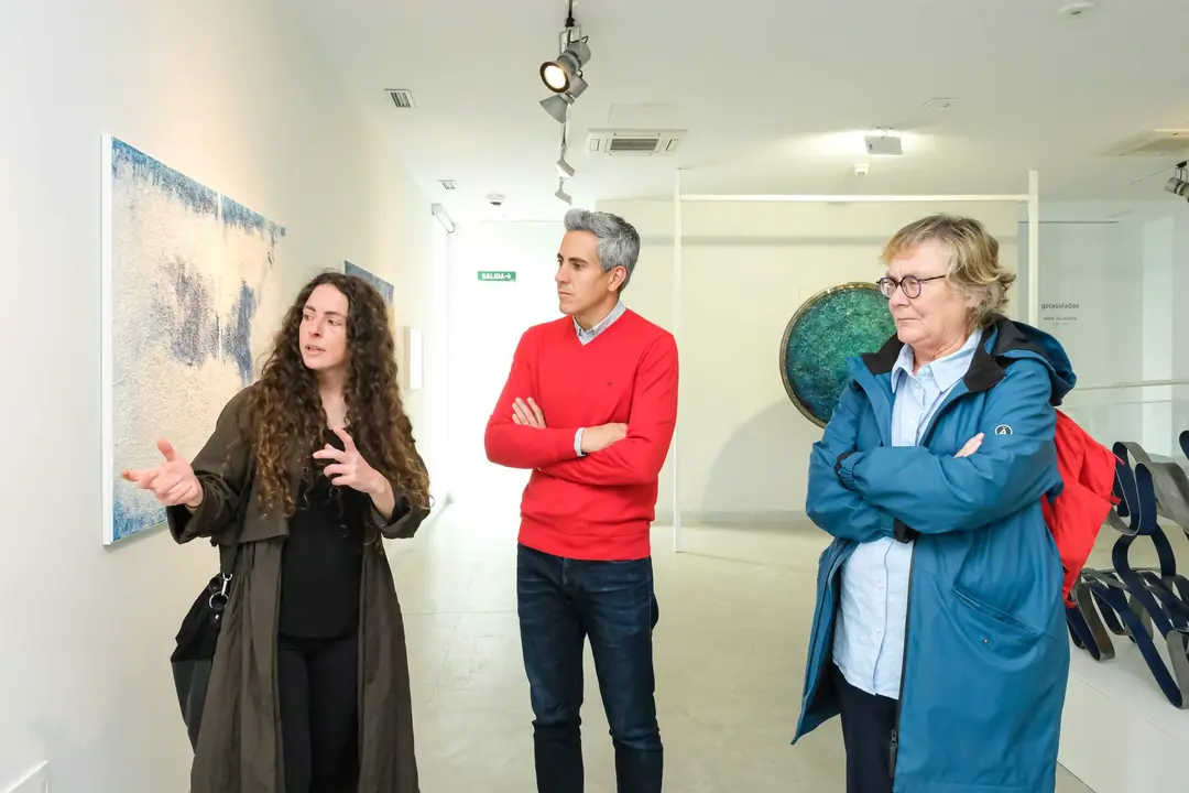 11:00 horas. Centro de Arte Cabo Mayor, Santander. El vicepresidente y consejero de Universidades, Igualdad, Cultura, Pablo Zuloaga, visita la exposición ‘gotosaladas’. 25 de abril de 2023 © Raúl Lucio