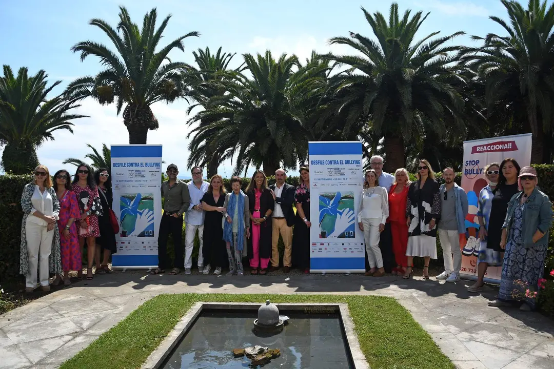 Desfile Contra el Bullying 2023 - Presentación foto de familia 