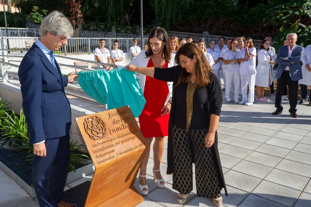 11:00 horas. Centro Hospitalario Padre Menni. Av. de Cantabria, 52. Santander
La consejera de Inclusión Social, Juventud, Familias e Igualdad, Begoña Gómez del
Río, inaugura el nuevo parque en las instalaciones de este centro hospitalario. 
 5 octubre 2023 © Miguel De la Parra