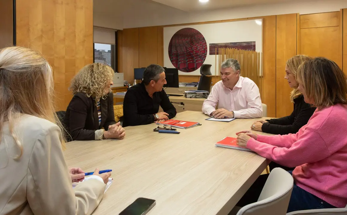 9:15.- Despacho del consejero
El consejero de Economía, Hacienda y Fondos Europeos, Luis Ángel Agüeros, se reúne con CCOO.
