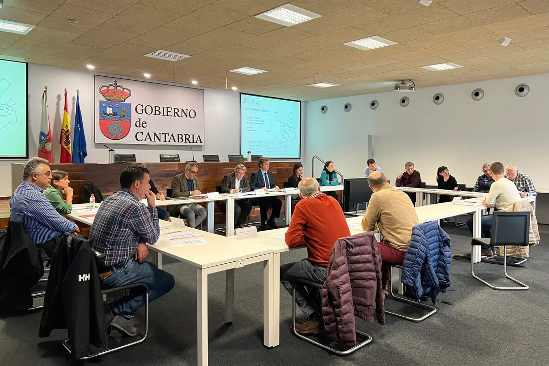 09:30 horas. Sala de Reuniones de la Consejería de Desarrollo Rural, Ganadería, Pesca y Alimentación
El consejero de Desarrollo Rural, Ganadería, Pesca y Alimentación, Pablo Palencia, preside la Comisión Regional de Montes.. 21 NOVIEMBRE 2023 © Miguel De la Parra