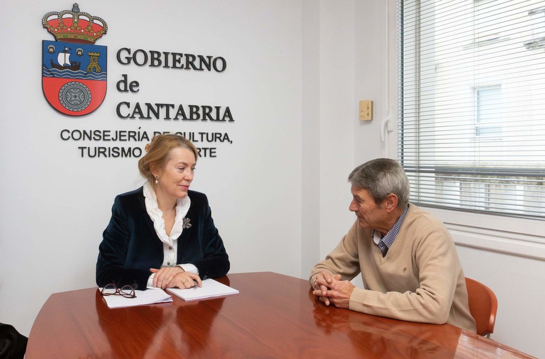 09.30.- Despacho de la consejera
La consejera de Cultura, Turismo y Deporte, Eva Guillermina Fernández, se reúne con el alcalde de Herrerías, Ramón Cuesta.