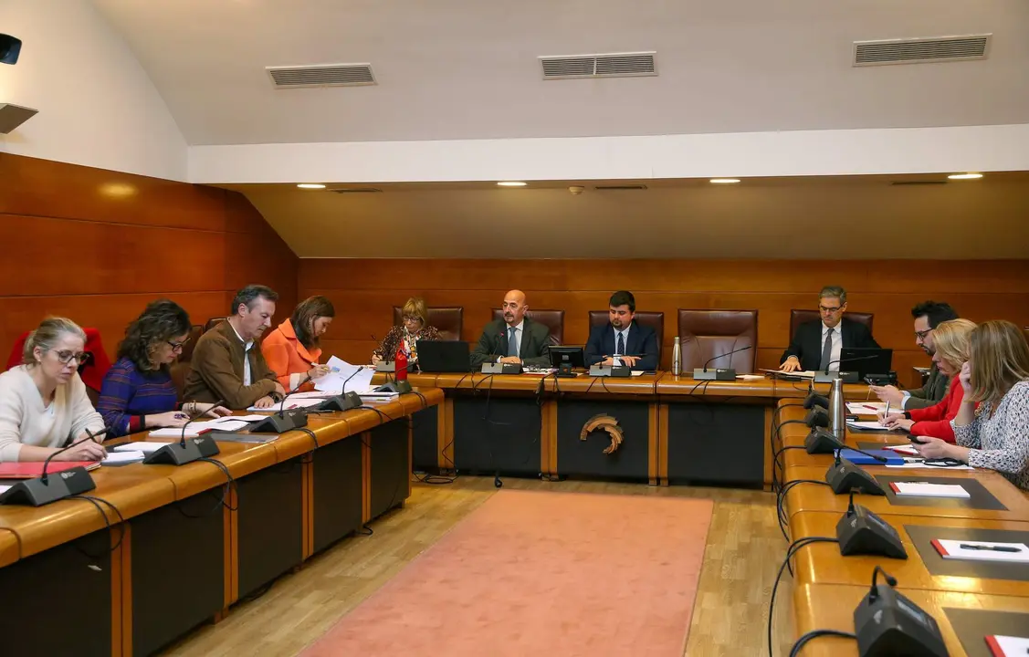 El consejero de Salud, C&eacute;sar Pascual, comparece en la Comisi&oacute;n de Salud para informar sobre las listas de espera. 
13 feb 24