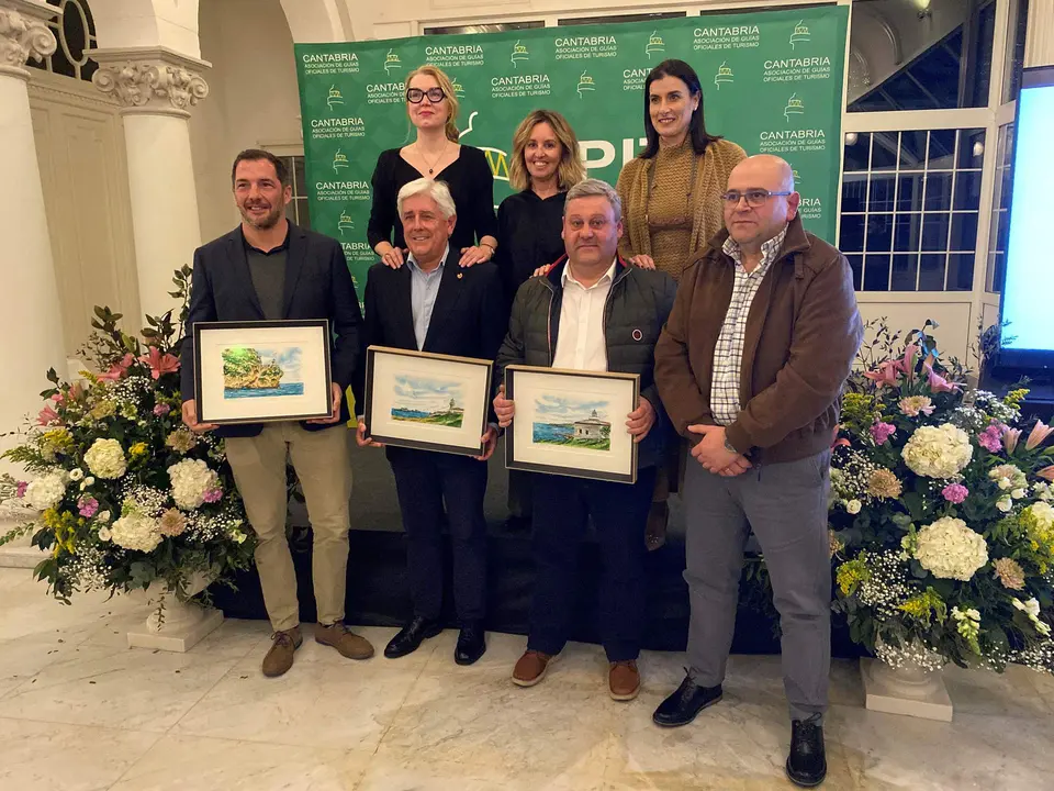 20:00 horas. Hotel Real, Santander
La consejera de Cultura, Turismo y Deporte, Eva Guillermina Fernández, asiste a la Gala Faros 2024 organizada por la Asociación de Guías Oficiales de Turismo APIT Cantabria.