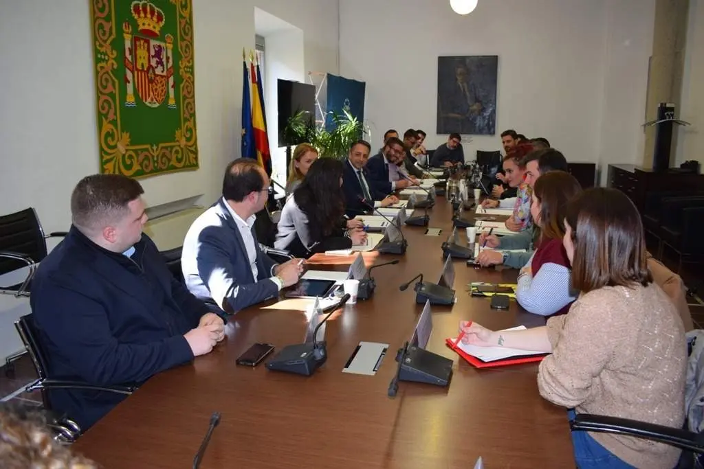 CONSTITUCIÓN COMISIÓN JUVENTUD E INFANCIA DE LA FEMP - MAR 2024 (9)