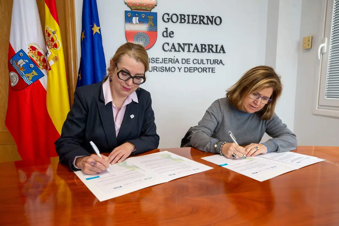 14:00.- Cantur (PCTCAN. Albert Einstein 4, segunda planta)
La consejera de Cultura, Turismo y Deporte, Eva Guillermina Fernández, firma un convenio de colaboración con la Asociación de Hostelería de Cantabria.  20 MARZO 2024 © Miguel De la Parra