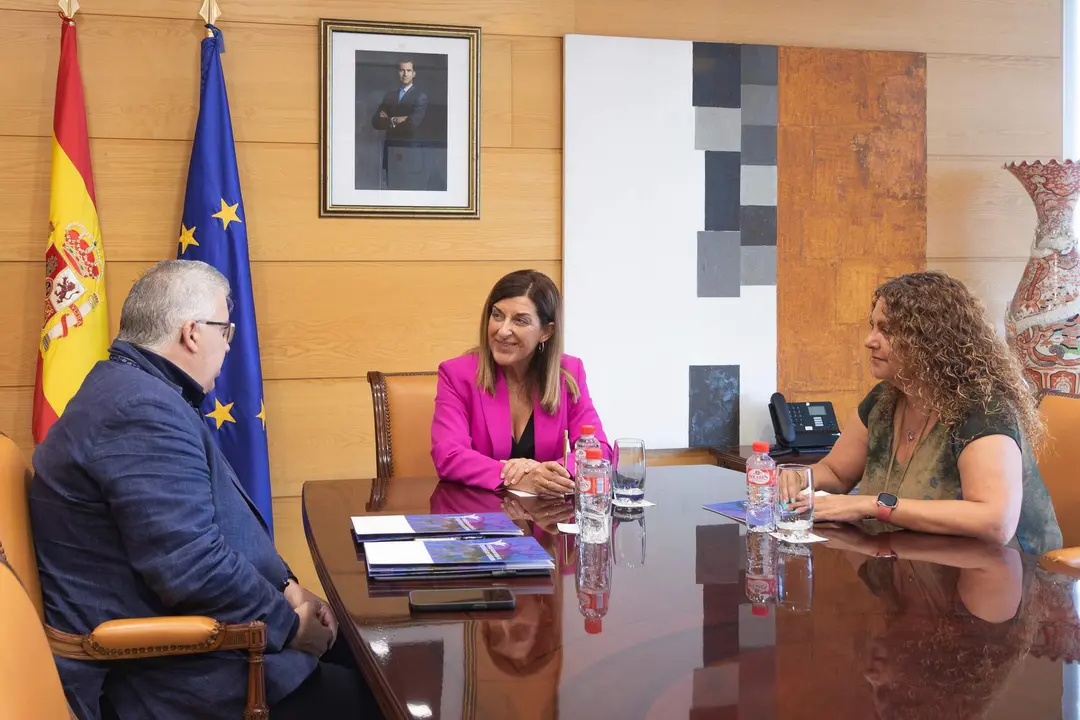 10:30 horas. Gobierno de Cantabria 

La presidenta de Cantabria, Mar&iacute;a Jos&eacute; S&aacute;enz de Buruaga, recibe al decano del Colegio Oficial de Psic&oacute;logos, Javier Lastra.