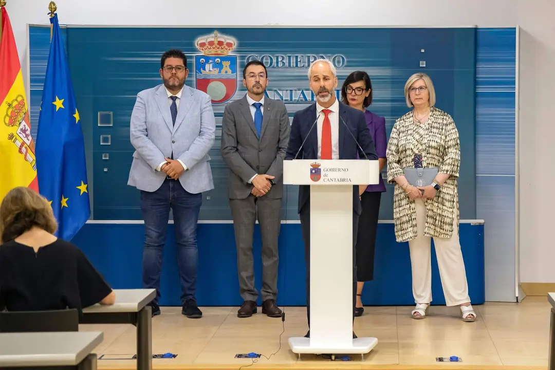 9:30 horas. Sala de Prensa del Gobierno de Cantabria 

El consejero de Educaci&oacute;n, Formaci&oacute;n Profesional y Universidades, Sergio Silva, presenta las novedades del curso escolar 2024-2025.