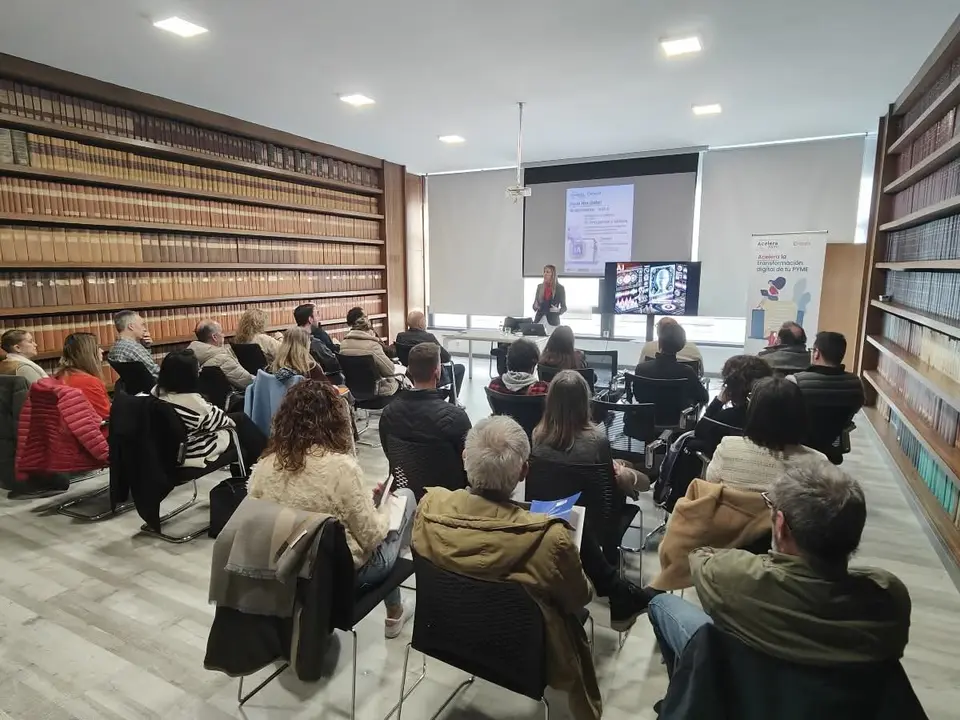 Formación en Cámara Torrelavega