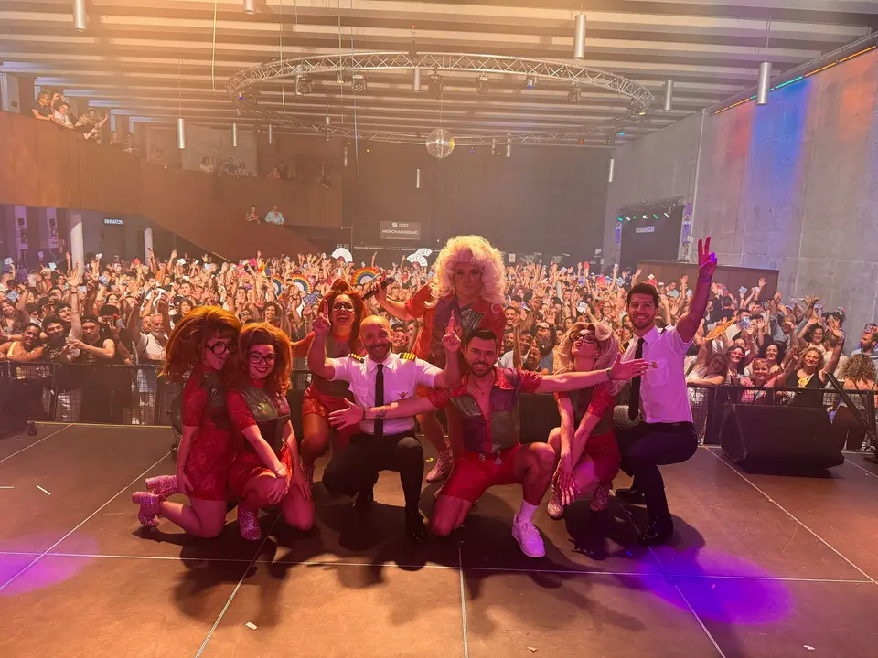 Loco bongo en escenario Santander