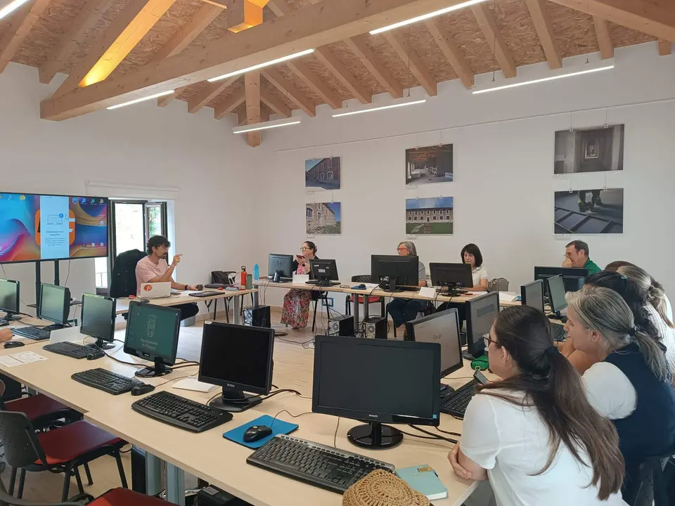 ARCHIVO CURSO MEJORA COMPETENCIA DIGIATL - VI PROGRAMA AME PI&Eacute;LAGOS (1)