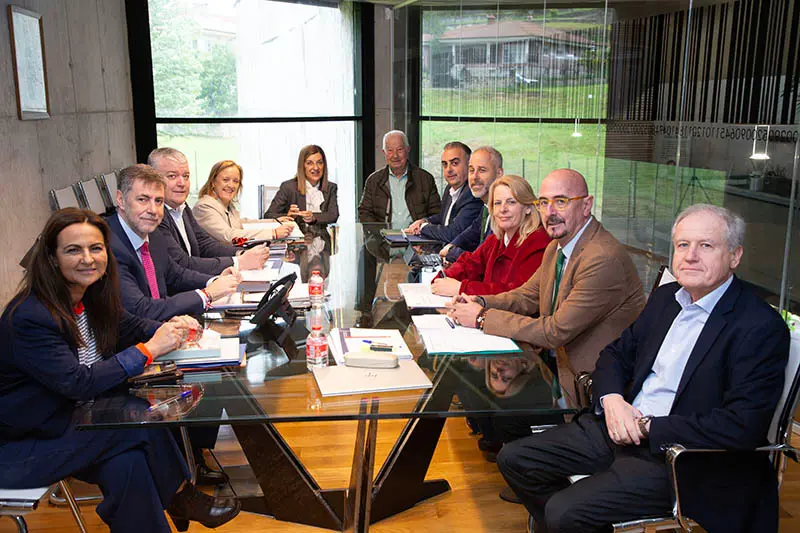 Ayuntamiento de Meruelo

La presidenta de Cantabria, Mar&iacute;a Jos&eacute; S&aacute;enz de Buruaga, preside la reuni&oacute;n del Consejo de Gobierno.
N ROMERO &copy;
14 MAY 26