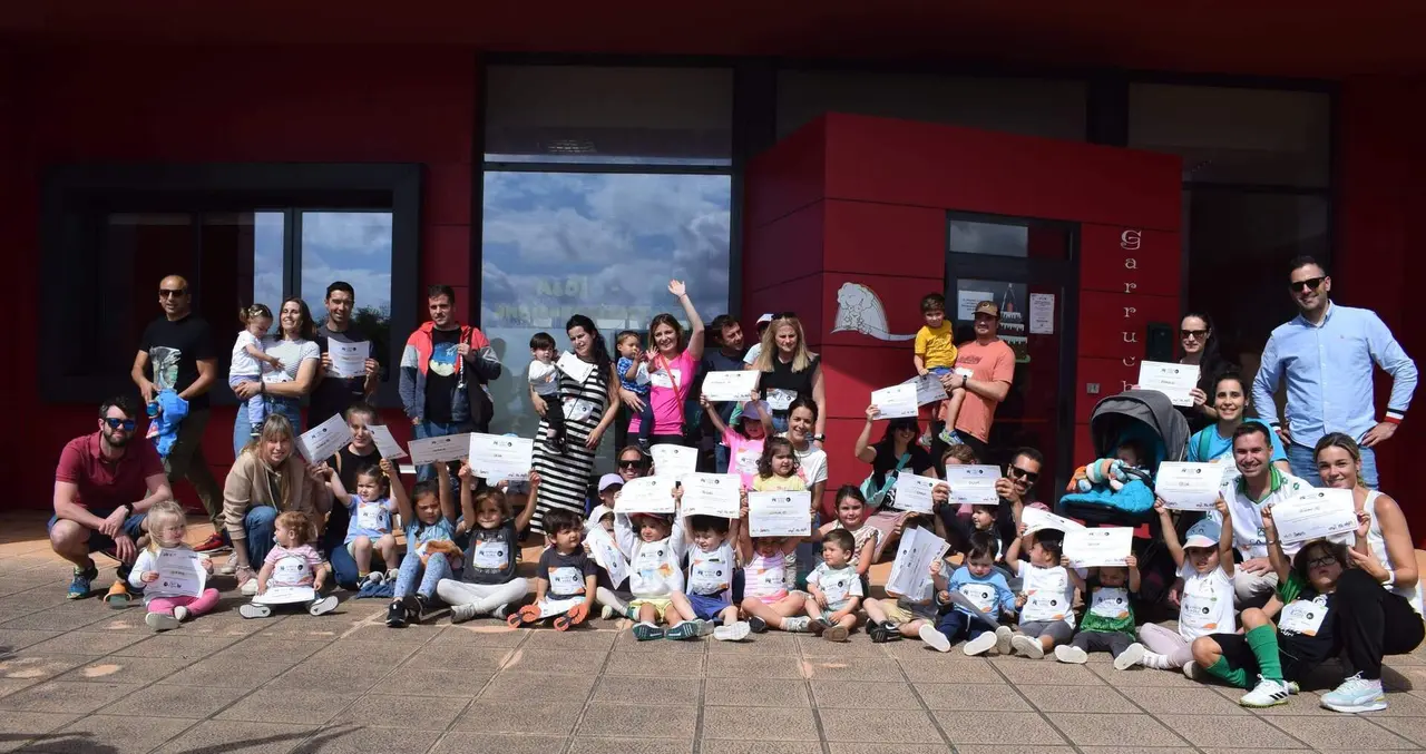 ARCHIVO CARRERA SOLIDARIA GUARDERIAS PI&Eacute;LAGOS CONTRA LEUCEMIA INFANTIL (11)
