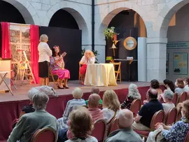 La compa&ntilde;&iacute;a de Teatro M&aacute;scaras represent&oacute; 'El club de las divorciadas' en el Centro Cultural El Espol&oacute;n el pasado mes de septiembre