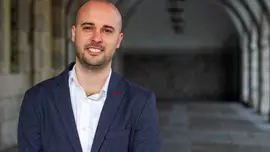 Ruiz Salm&oacute;n