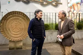 11:45 horas. Sala de prensa del Gobierno de Cantabria
El consejero de Industria, Turismo, Innovaci&oacute;n, Transporte y Comercio, Javier L&oacute;pez Marcano y Nando Ag&uuml;eros, informan, en rueda de prensa, de la gira 'Somos tierra' del cantante.
01 de marzo de 2022
Fotograf&iacute;a: Silvia Bouzo