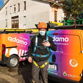 T&Eacute;CNICO Y FURGONETAS ADAMO