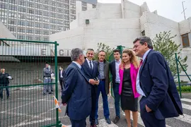 18:00 horas. Gobierno de Cantabria 
El presidente de Cantabria, Miguel &Aacute;ngel Revilla, y el vicepresidente y consejero de Universidades, Igualdad, Cultura y Deporte, Pablo Zuloaga, se re&uacute;nen con el ministro de Inclusi&oacute;n, Seguridad Social y Migraciones, Jos&eacute; Luis Escriv&aacute;.
Gr&aacute;ficos al comienzo y declaraciones al finalizar la reuni&oacute;n. 
FOTO/MIGUEL
27 ABRIL 2022 &copy; Miguel De la Parra
