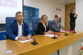 11:00 horas. Sala de Prensa del Gobierno de Cantabria. La consejera de Empleo y Pol&iacute;ticas Sociales, Eugenia G&oacute;mez de Diego; el director general del Servicio C&aacute;ntabro de Empleo, Jos&eacute; Manuel Callejo, y el secretario general de GIRA Cluster Automoci&oacute;n Cantabria, Marcos D&iacute;az P&eacute;rez, presentan, en rueda de prensa, la convocatoria de ayudas para acciones formativas dirigidas al sector de la automoci&oacute;n, dentro del programa 'Talento y Empleo'. 4 de mayo de 2022 &copy; Ra&uacute;l Lucio