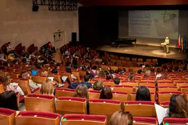 09:30 horas. Sala Pereda. Palacio de Festivales de Cantabria
La consejera de Educaci&oacute;n y Formaci&oacute;n Profesional, Marina Lomb&oacute;, inaugura la jornada de igualdad &lsquo;Construimos conciencias&rsquo;.
06 de mayo de 2022
Fotograf&iacute;a: Silvia Bouzo