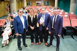 10:30 horas. Sal&oacute;n de Actos &ldquo;Altamira&rdquo;, Delegaci&oacute;n Territorial de la ONCE, c/Burgos, 3, Santander. La consejera de Empleo y Pol&iacute;ticas Sociales, Eugenia G&oacute;mez de Diego, inaugura la jornada y presentaci&oacute;n del &ldquo;Estudio sobre la calidad de vida de las mujeres con problemas de salud mental y su acceso al empleo&rdquo; de ASCASAM (Salud Mental Cantabria). 26 de mayo de 2021 &copy; Ra&uacute;l Lucio