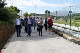 10:00 horas. Alto del Urro (junto al cementerio de Elechas, Marina de Cudeyo) El consejero de Obras P&uacute;blicas, Ordenaci&oacute;n del Territorio y Urbanismo, Jos&eacute; Luis
Gochicoa, inaugura el itinerario singular costero desde Pontejos hasta Pedre&ntilde;a.10 junio 2022 &copy; Miguel De la Parra