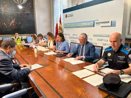 130622_FOTO_JUNTA_LOCAL_SEGURIDAD_SANTANDER