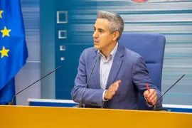 10:00 horas. Sala de prensa del Gobierno de Cantabria
El vicepresidente y consejero de Universidades, Igualdad, Cultura y Deporte, Pablo Zuloaga, informa en, rueda de prensa, de los acuerdos del Consejo de Gobierno.
24 JUNIO 2022 &copy; Miguel De la Parra