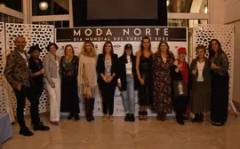I Encuentro Moda Norte - foto familia dise&ntilde;adoras con consejera Presidencia