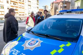 13:30 horas. Ayuntamiento de El Astillero

La consejera de Presidencia, Interior, Justicia y Acci&oacute;n Exterior, Paula Fern&aacute;ndez, realiza una visita institucional al municipio y presenta el nuevo veh&iacute;culo dela polic&iacute;a local. 
10 enero 2023 &copy; Miguel De la Parra