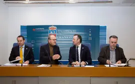 Los consejeros de Desarrollo Rural, Ganader&iacute;a, Pesca, Alimentaci&oacute;n y Medio Ambiente, Guillermo Blanco, y de Industria, Turismo, Innovaci&oacute;n, Transporte y Comercio, Francisco Javier L&oacute;pez Marcano, informan, en rueda de prensa, sobre la tramitaci&oacute;n de los proyectos de parques e&oacute;licos en Cantabria. 
nr
25 ene 23