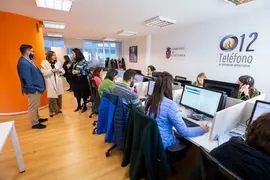 11:00 horas. Sede 012. Pasaje de Pe&ntilde;a, 4, 6&ordf; planta (Oficina 44)
La consejera de Presidencia, Interior, Justicia y Acci&oacute;n Exterior, Paula Fern&aacute;ndez, visita las instalaciones del Tel&eacute;fono de Informaci&oacute;n Administrativa 012 y da cuenta de la actividad y de las mejoras emprendidas en el servicio.
2 FEBRERO 2022 &copy; Miguel De la Parra