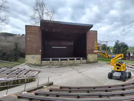 Aspecto actual del auditorio Bassens sobre el que se est&aacute; realizando la actuaci&oacute;n